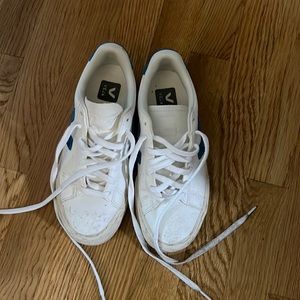 VEJA CAMPO SNEAKER. Size 36